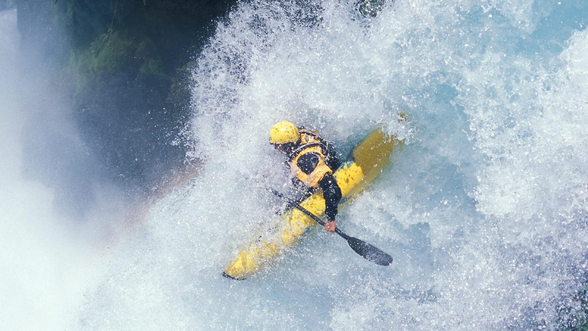 欧冠淘汰赛之夜，穆勒关键时刻站出来