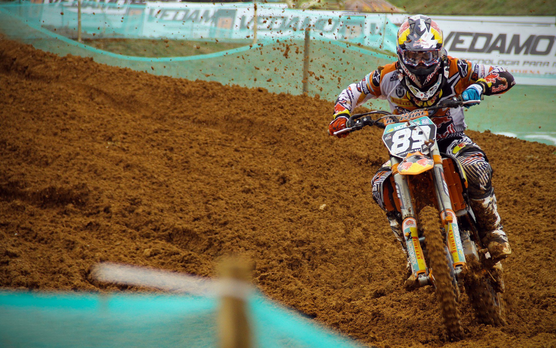 摩洛哥险胜丹麦，穆勒状态火热，一场战术与意志的较量