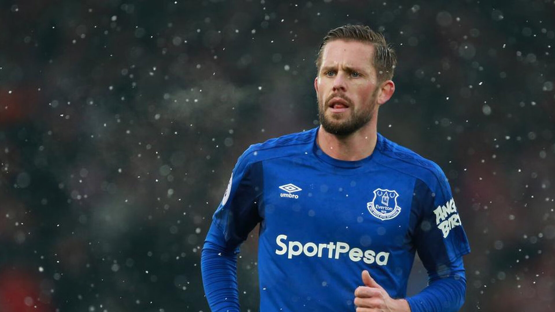 江苏队完胜福建队，布克扛起全队